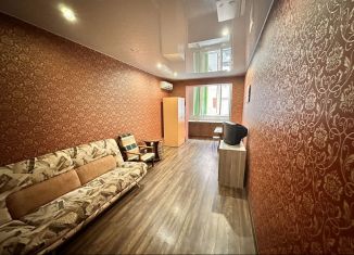 Сдается в аренду квартира студия, 30 м2, Краснодар, улица имени Сергея Есенина, 108/3к1