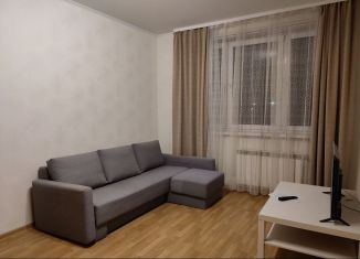 Продаю 1-ком. квартиру, 42 м2, Калининградская область, улица Дзержинского, 96А