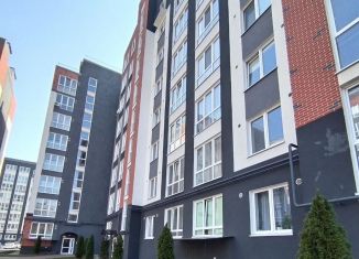 Продам двухкомнатную квартиру, 52.6 м2, Калининград