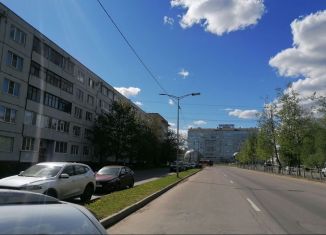 Продается 2-ком. квартира, 54 м2, Кириши, проспект Героев, 2