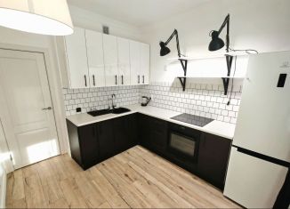 Продаю 1-ком. квартиру, 39.1 м2, Кудрово, Пражская улица, 15, ЖК Вернисаж