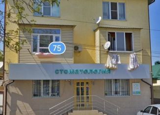 Продаю помещение свободного назначения, 52 м2, Нальчик, улица Калинина, 75