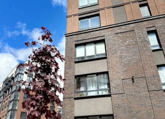 Продажа 2-комнатной квартиры, 65.6 м2, Калининград