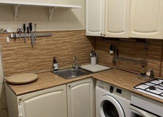 Продажа трехкомнатной квартиры, 54.5 м2, Нижний Новгород, улица Бекетова, 57, метро Горьковская