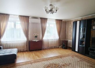 Продается трехкомнатная квартира, 103 м2, посёлок Путёвка, улица Строителей, 15с2