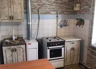 Продаю 2-комнатную квартиру, 58.1 м2, село Уютное, улица Кирова, 4