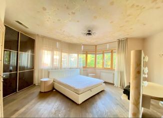 Сдаю таунхаус, 250 м2, Москва, Ольховая улица, 5