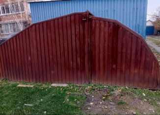 Продаю гараж, 10 м2, станица Каневская, площадь Ленина