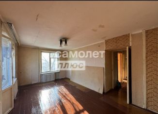 Продается 2-ком. квартира, 42.2 м2, Лобня, улица Иванищенко, 6