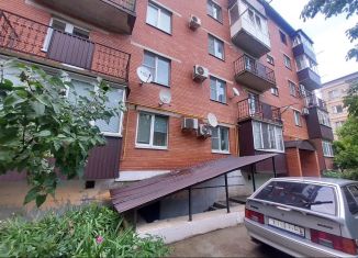 Продажа трехкомнатной квартиры, 66 м2, Крымск, улица Маршала Жукова, 16Б