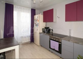 Продам 1-ком. квартиру, 30 м2, Тюмень, Центральный округ, Велижанская улица, 66