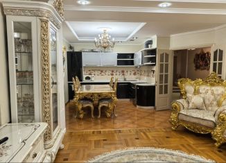 Продам трехкомнатную квартиру, 110 м2, Ростов-на-Дону, проспект Сельмаш, 20