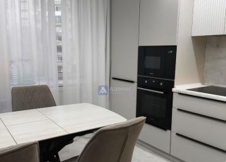 3-комнатная квартира на продажу, 61.1 м2, Тюмень, Центральный округ, улица Газовиков, 6