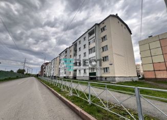 Продаю 3-ком. квартиру, 78.8 м2, Полысаево, улица Молодогвардейцев, 24