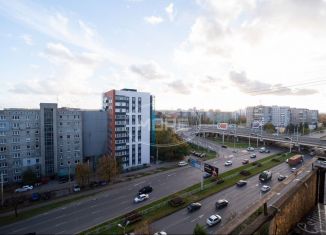 Продам 2-ком. квартиру, 44 м2, Калининград, Московский проспект, 105