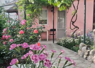 Аренда дома, 32 м2, Ялта, улица Толстого, 9