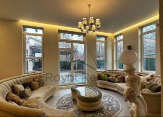 Сдам в аренду дом, 475 м2, Санкт-Петербург