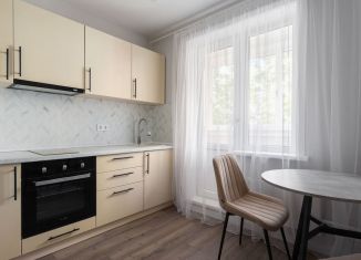 Продаю 2-ком. квартиру, 46.6 м2, Новосибирск, улица В. Высоцкого, 42, метро Золотая Нива