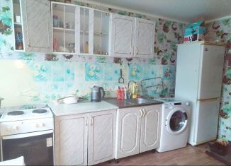 Продаю 2-комнатную квартиру, 39.3 м2, Тобольск, улица Семёна Ремезова, 118