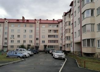 Продажа 1-ком. квартиры, 50 м2, Челябинск, улица Сергея Герасимова, 23, Тракторозаводский район