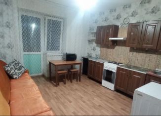 Сдам двухкомнатную квартиру, 56 м2, Краснодар, улица имени Сергея Есенина, 149, микрорайон Завод Радиоизмерительных Приборов