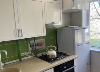 Продажа трехкомнатной квартиры, 60 м2, Сыктывкар, улица Димитрова, 52, Юго-Западный район