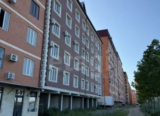 Продам 1-ком. квартиру, 50 м2, Махачкала, Хвартикунинская улица, 38