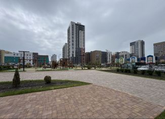 Продам трехкомнатную квартиру, 72 м2, Ставрополь, улица Павла Буравцева, 42к1, Промышленный район