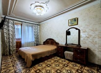 Продажа 2-комнатной квартиры, 52 м2, Таганрог, улица Сергея Шило, 200-3