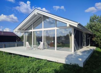 Продается дом, 135 м2, деревня Инютино, Земляничная улица