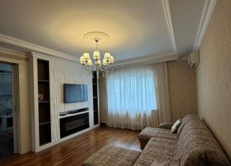 3-ком. квартира в аренду, 110 м2, Краснодар, улица имени П.М. Гаврилова, 27, ЖК Триумф