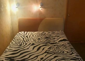 Трехкомнатная квартира на продажу, 59 м2, Феодосия, улица Первушина, 28