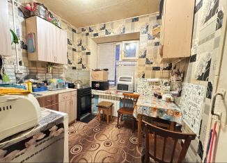 Продажа 3-ком. квартиры, 57 м2, Сокол, Советская улица, 96