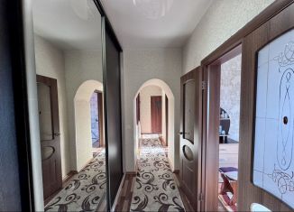 Продаю 2-ком. квартиру, 51.5 м2, Красноярский край, проспект имени Газеты Красноярский Рабочий, 60