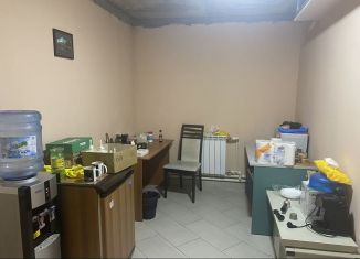 Продаю торговую площадь, 81 м2, Липецк, улица М.И. Неделина, 61