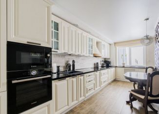 Продаю 2-комнатную квартиру, 64.2 м2, Сысерть, улица Свободы, 38А