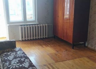 Сдаю 1-комнатную квартиру, 38 м2, Йошкар-Ола, улица Эшкинина, 22, микрорайон Центральный