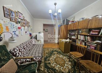 Продается 3-комнатная квартира, 58 м2, Искитим, микрорайон Южный, 26