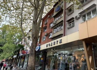 Двухкомнатная квартира на продажу, 54 м2, Сочи, улица Воровского, 20, микрорайон Центральный