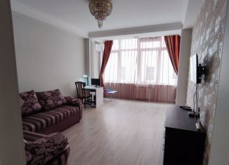 Сдам 1-ком. квартиру, 64 м2, Сочи, переулок Рахманинова, 39/12, микрорайон Новый Сочи