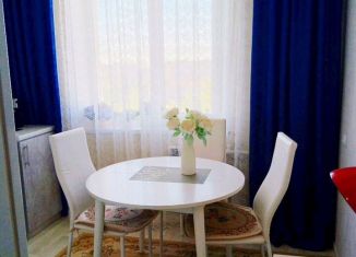 Продаю 3-ком. квартиру, 62.2 м2, Тутаев, Советская улица, 38