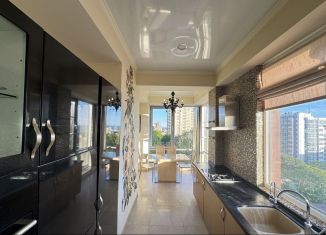 Сдаю в аренду четырехкомнатную квартиру, 106 м2, Сочи, Альпийская улица, 1/4, микрорайон Центральный