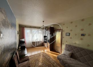 Продается 2-ком. квартира, 46 м2, Калуга, улица Гурьянова, 14к3