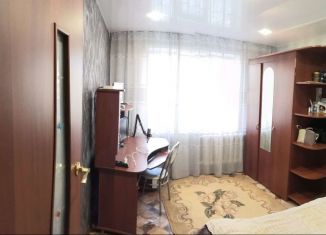 2-комнатная квартира на продажу, 52 м2, село Александровка, Советская улица