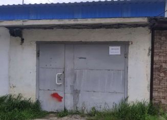 Продаю гараж, 24 м2, поселок городского типа Новомихайловский, 2-й микрорайон, 15