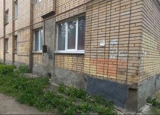 Сдается в аренду многокомнатная квартира, 170 м2, Петрозаводск, улица Калинина, 55А, район Голиковка