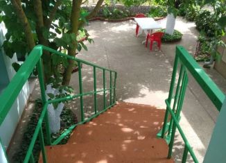 Сдаю комнату, 12 м2, поселок городского типа Заозерное, улица Гайдара, 1А