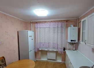 Сдается 2-комнатная квартира, 52 м2, Ставропольский край, Георгиевская улица, 2А