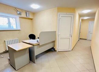 Сдаю в аренду офис, 55 м2, Рязанская область, улица Есенина, 45к1