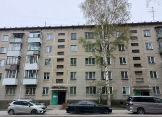 Продаю однокомнатную квартиру, 30 м2, Новосибирск, улица Зорге, 32, метро Площадь Маркса